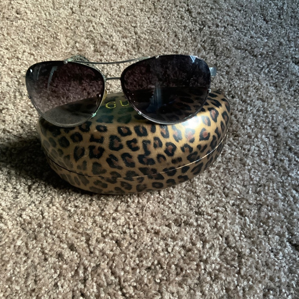 Guess aviator sunglasses